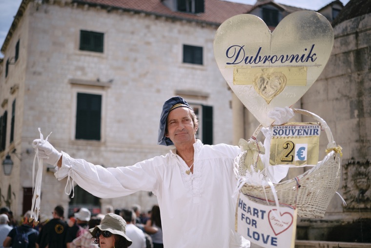 A street performer in Dubrovnik
