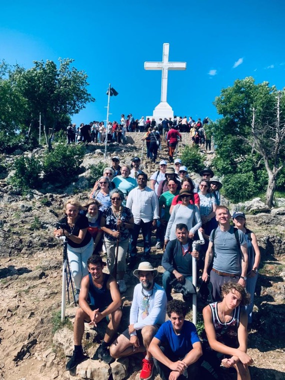 A large Triumph group on Cross Mountain, 2023