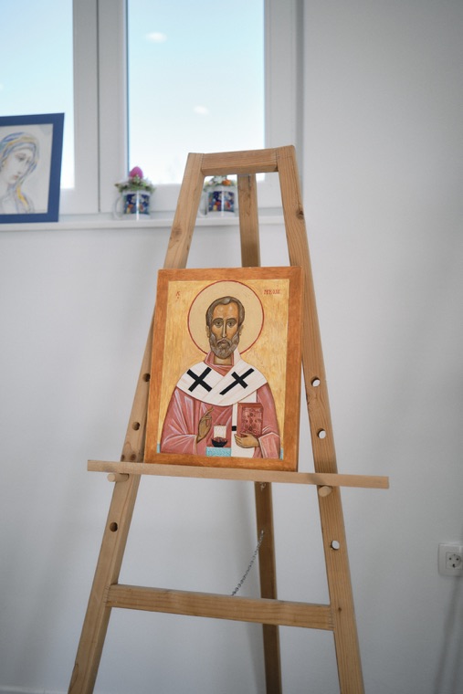 An icon on a wooden easel